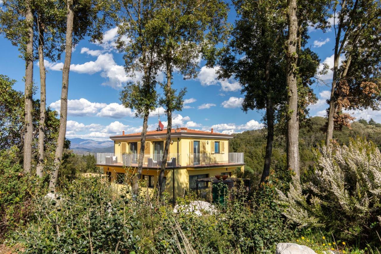 Holiday Prato Verde Chiatri Luaran gambar