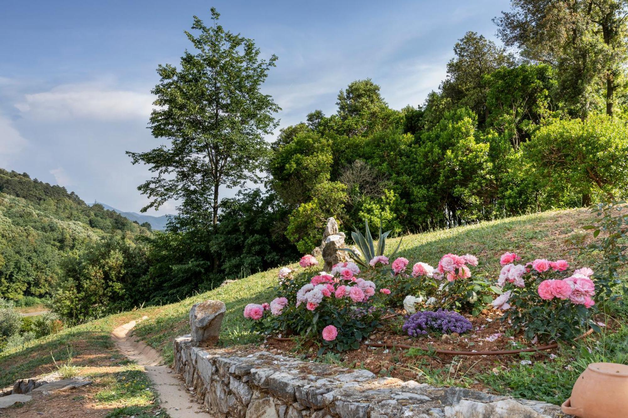 Holiday Prato Verde Chiatri Luaran gambar