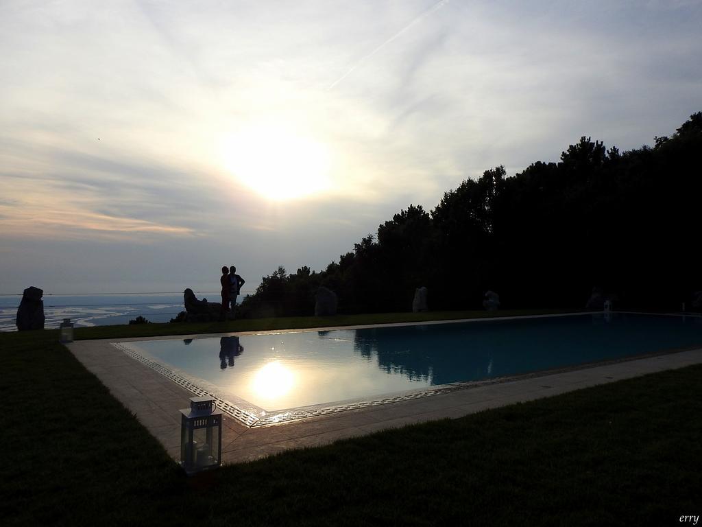 Holiday Prato Verde Chiatri Luaran gambar